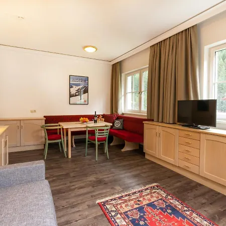Solaris Apartment *