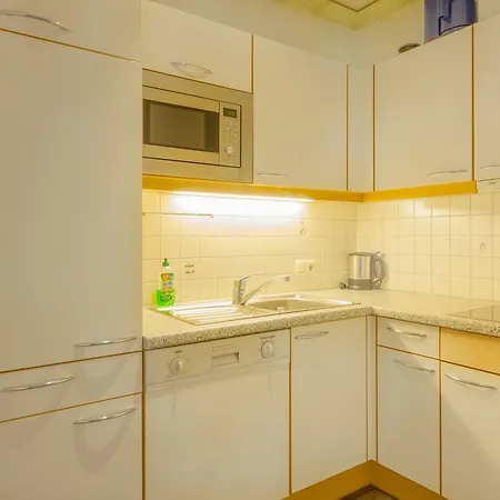 Solaris Apartment *
